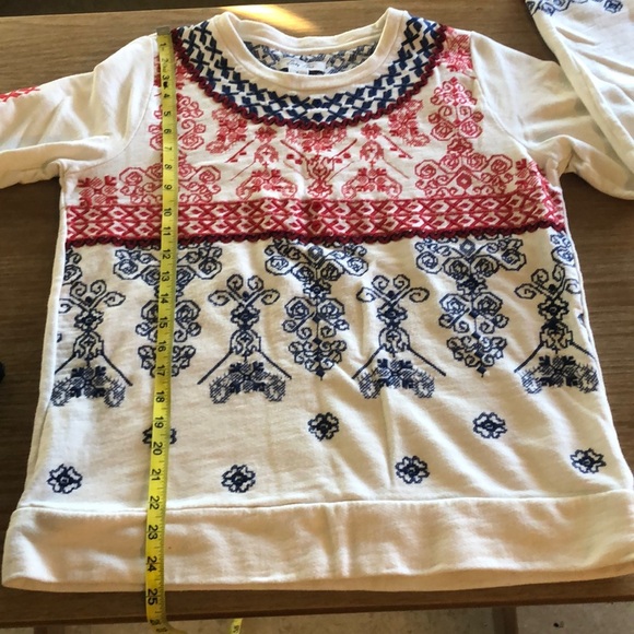 Lucky Lotus Embroidered Top Sweatshirt Womens Size L - Picture 10 of 10